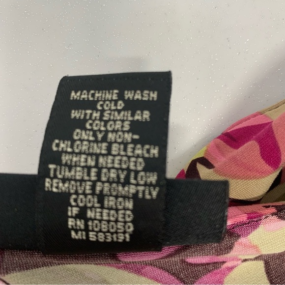 Lane Bryant Blouse 22/24 Button Up Stretch Knit Pink Abstract Long Sleeve - Picture 6 of 8